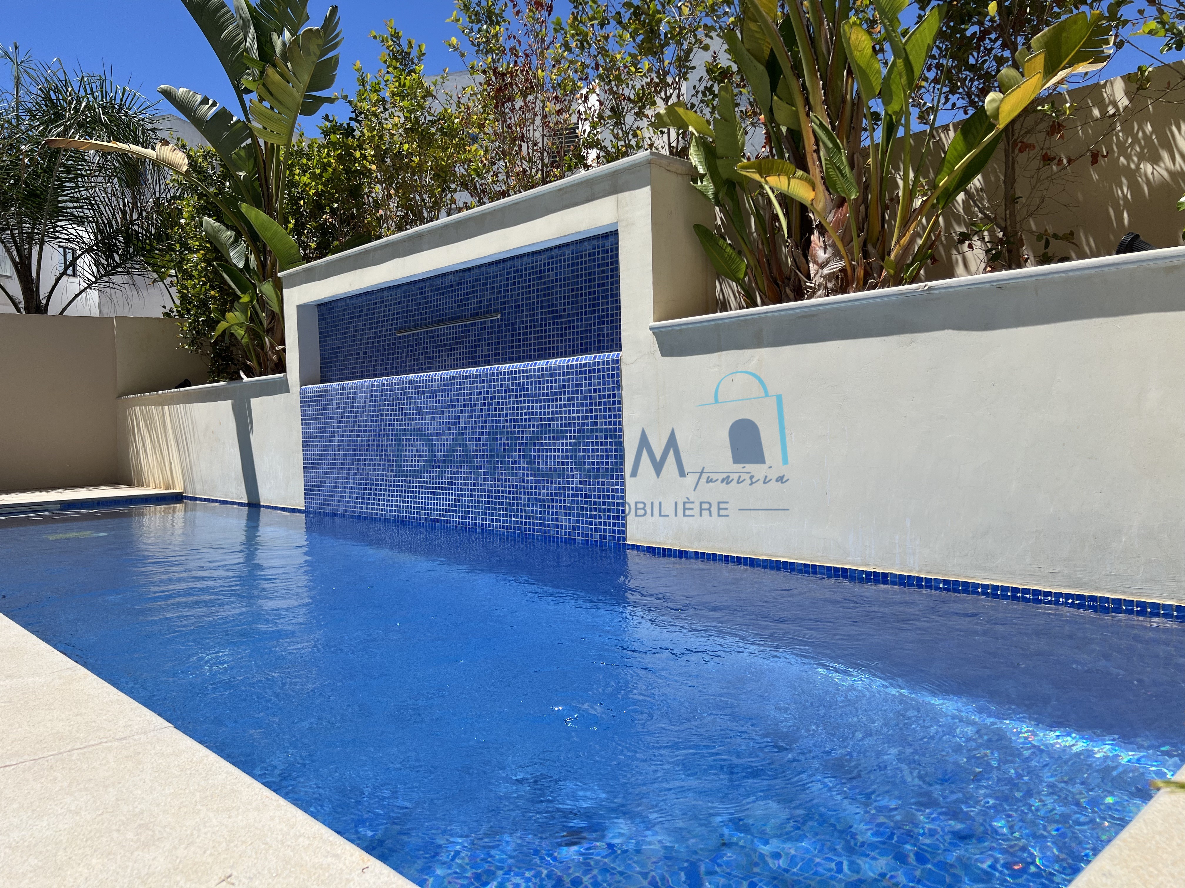 Triplex neuf de 241,5 m² aux Jardins de Carthage