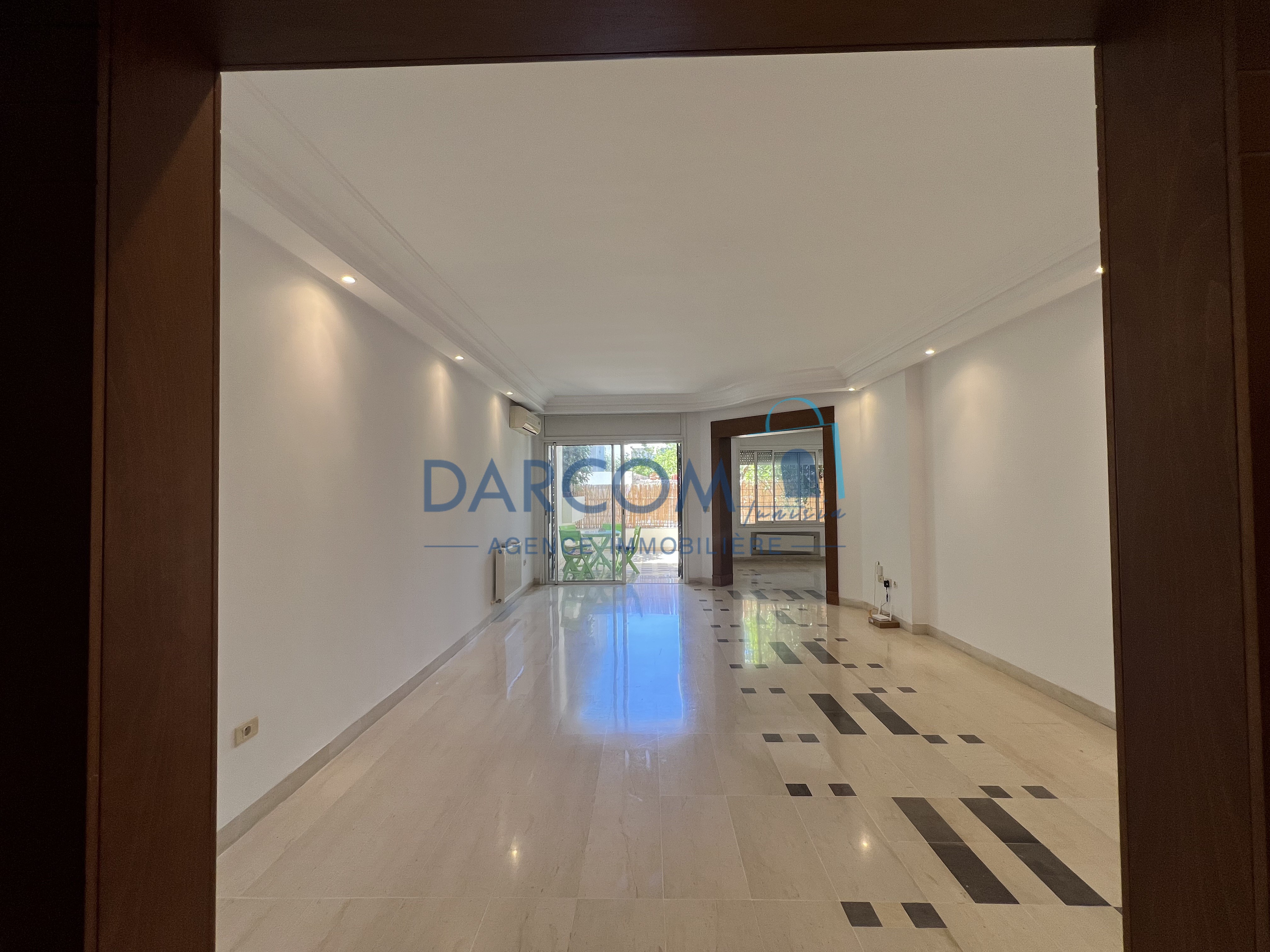 s+3 avec séjour 204 m² aux Jardins de Carthage